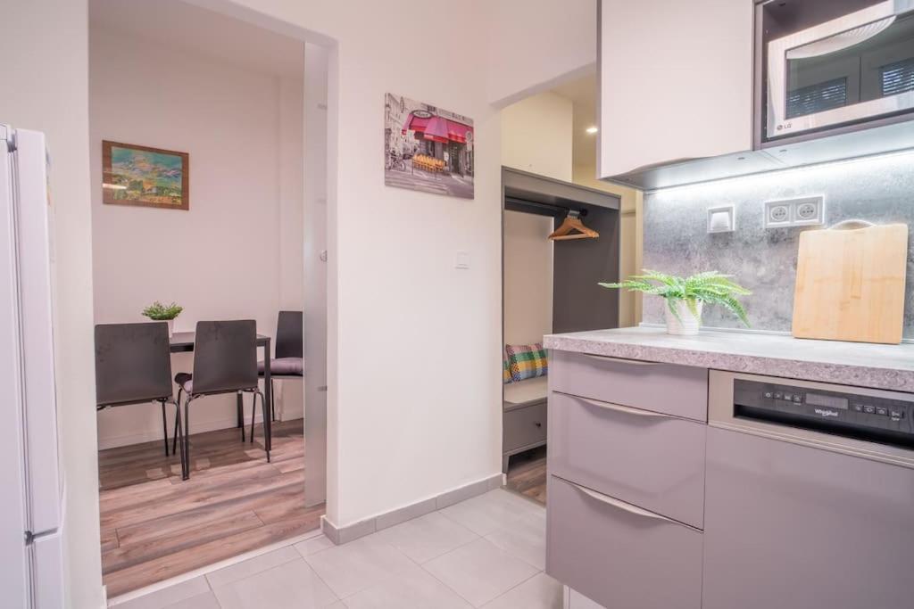 Sukromny Staromestsky Apartman V Uzasnej Lokalite/Cozy Old-Town Apartment In A Great Neighborhood 브라티슬라바 외부 사진